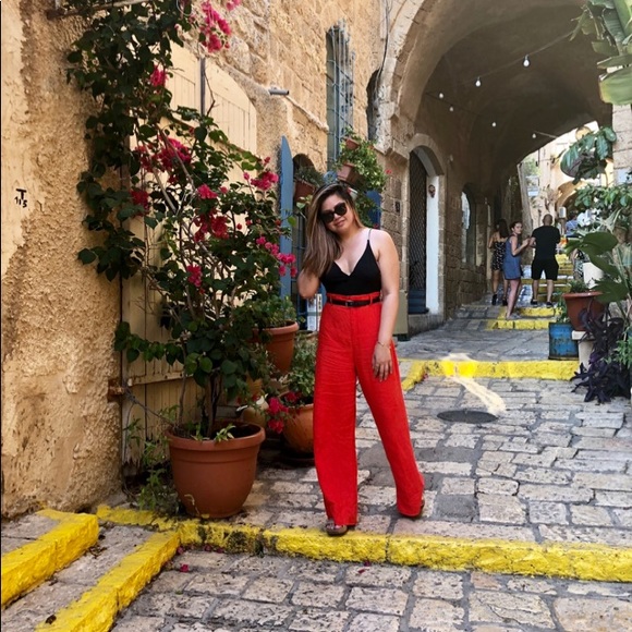 Meet your Posher, Kris - Picture 3 of 9